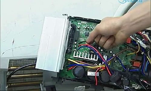 雅安美的空调电话是多少